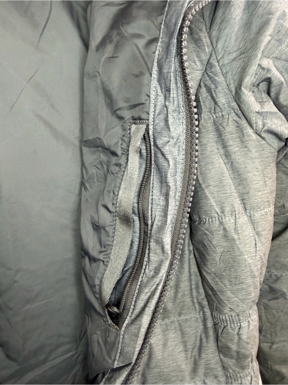The North Face Women's Gray Quilted Hooded Puffer Coat - Picture 6 of 16
